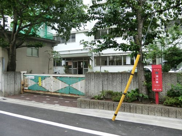 目黒区立不動小学校の画像1