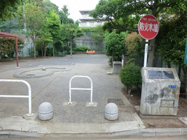 中央六丁目宮下児童公園の画像1