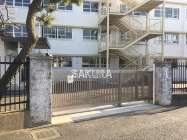 川崎市立日吉中学校の画像1