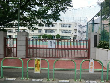 大田区立入新井第四小学校の画像1