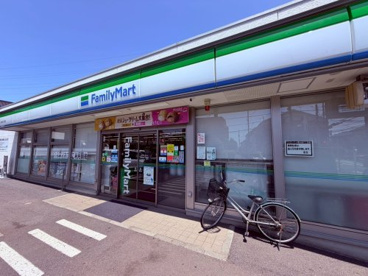ファミリーマート 南大泉六丁目店の画像1