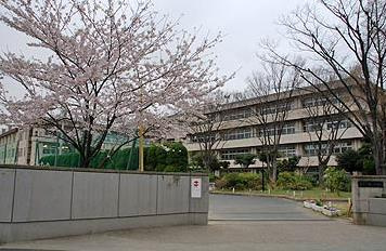 蕨市立第二中学校の画像1