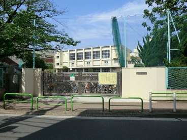 大田区立入新井第一小学校の画像1