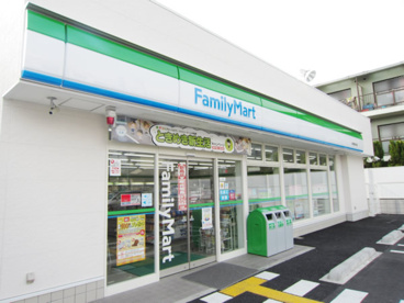 ファミリーマート 大東南楠の里店の画像1