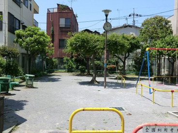 出村児童公園の画像1