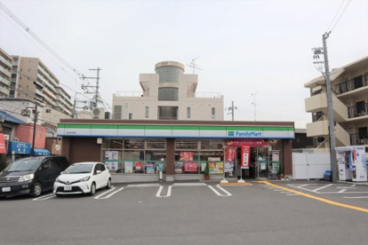 ファミリーマート 茨木並木町店の画像1