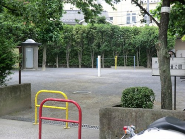 大森中川端児童公園の画像1