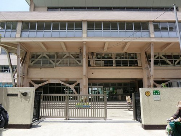 大田区立中萩中小学校の画像1