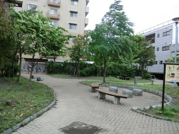 仲六郷一丁目児童公園の画像1