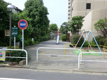 東三さわやか児童公園の画像1