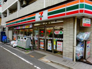 セブンイレブン 世田谷羽根木2丁目店の画像1