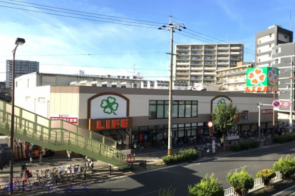 ライフ 十三東店の画像1