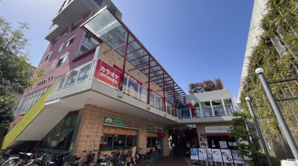 クロスコート秋津店の画像1