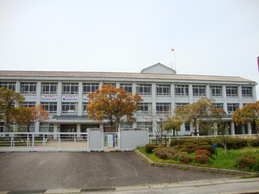 明富中学校の画像1