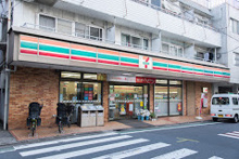 コンビニエンスストア セブンイレブン油面店