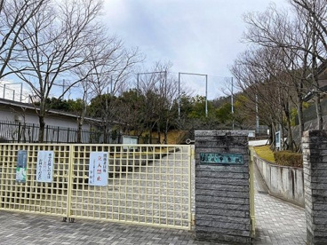 大枝中学校の画像1