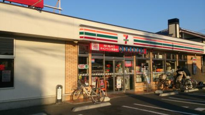 セブンイレブン 調布上石原3丁目店の画像1