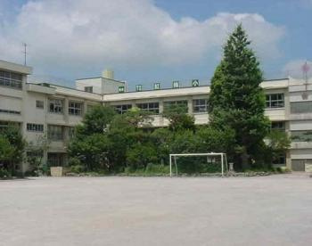板橋区立紅梅小学校の画像1