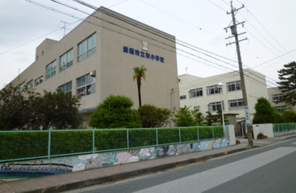 豊橋市立栄小学校の画像1