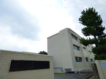 横浜市立美しが丘中学校の画像1