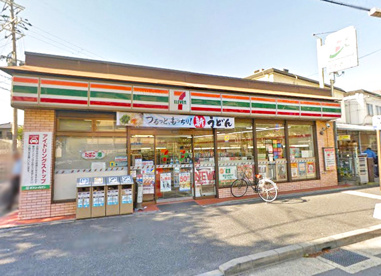 セブンイレブン 京都向島ニユータウン店の画像1