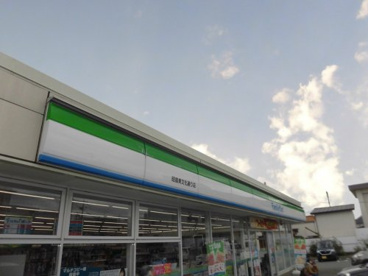 ファミリーマート 昭島東文化通り店の画像1