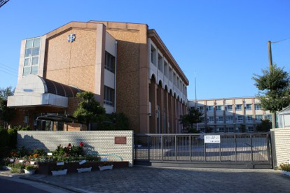 名古屋市立八幡中学校の画像1