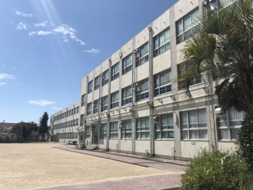 名古屋市立日吉小学校の画像1