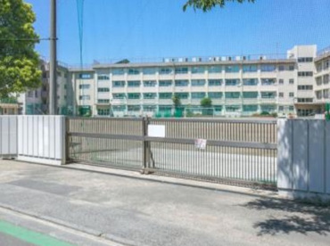 葛飾区立新宿中学校の画像1