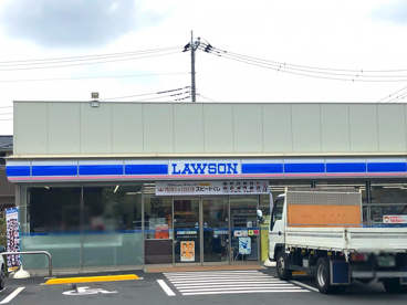 ローソン 足立加平インター店の画像1
