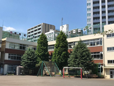 大田区立入新井第一小学校の画像1