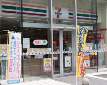 セブン-イレブン 六本木駅北店の画像1