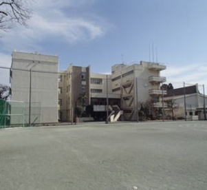 青梅市立第一中学校の画像1