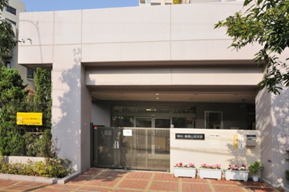 港区立南青山保育園の画像1