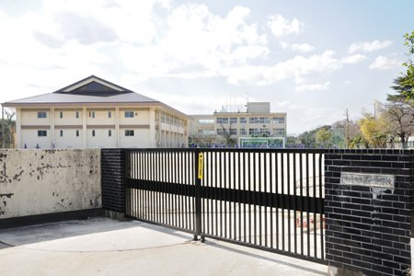 市川市立第一中学校の画像1