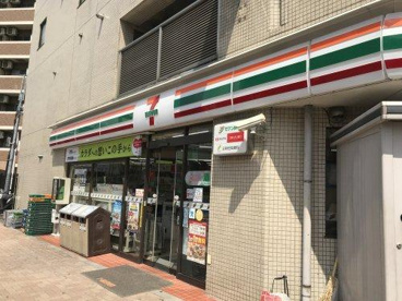 セブンイレブン神山店の画像1