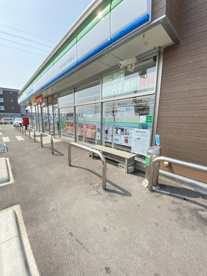 ファミリーマート 熊本平成けやき通り店の画像1