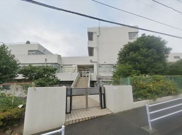 横浜市立野庭すずかけ小学校の画像1