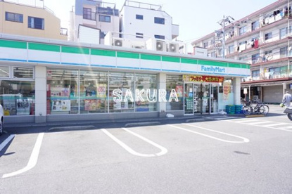 ファミリーマート 鶴見潮田四丁目店の画像1