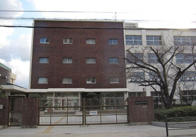 平野中学校の画像1