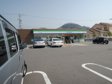 ファミリーマート松山光洋台店の画像1