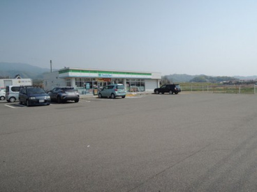 ファミリーマート北条バイパス店の画像1