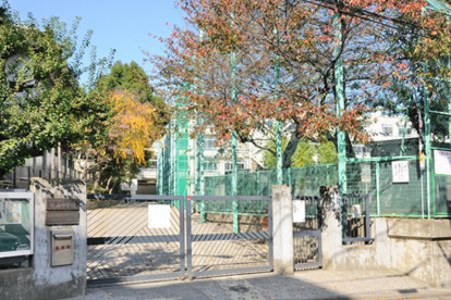 渋谷区立鉢山中学校の画像1