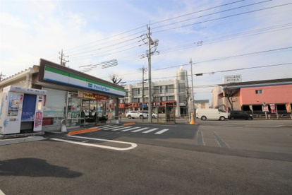 ファミリーマート　八王子北大通り店の画像1