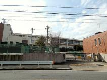 名古屋市立滝川小学校の画像1