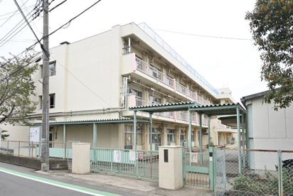 東久留米市立第三小学校の画像1