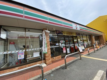 セブンイレブン 門真岸和田1丁目店の画像1