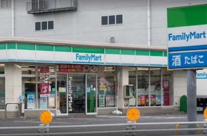 ファミリーマート 昭島美堀町店の画像1