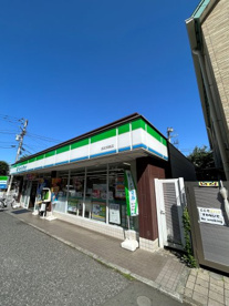 ファミリーマート 西武拝島店の画像1