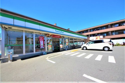 ファミリーマート　あきる野秋留店の画像1